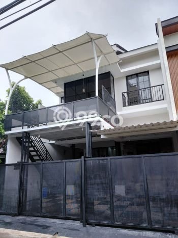Rumah Luxury Modern Tanpa Renovasi di BSD Griya Loka Tangerang Rumah Luxury Modern Tanpa Renovasi di BSD Griya Loka Tangerang
