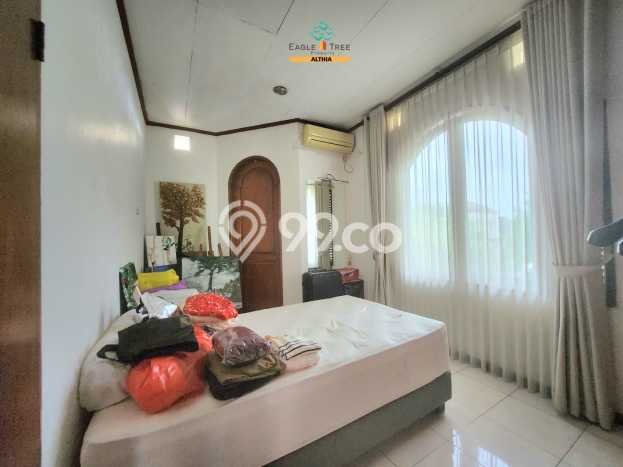 Jual Rumah Luas Elegan Dengan View Eksklusif di Pondok Ranji, Tangerang Selatan Jual Rumah Luas Elegan Dengan View Eksklusif di Pondok Ranji, Tangerang Selatan