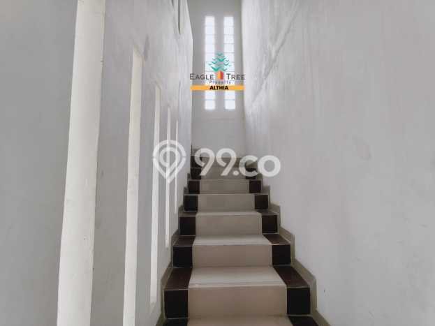 Rumah Strategis Modern Lb 200m2 di Pesanggrahan, Jakarta Selatan Rumah Strategis Modern Lb 200m2 di Pesanggrahan, Jakarta Selatan