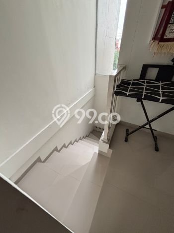 Rumah Minimalis 3 KT di Bintaro Tangerang Selatan Semi Furnished Rumah Minimalis 3 KT di Bintaro Tangerang Selatan Semi Furnished