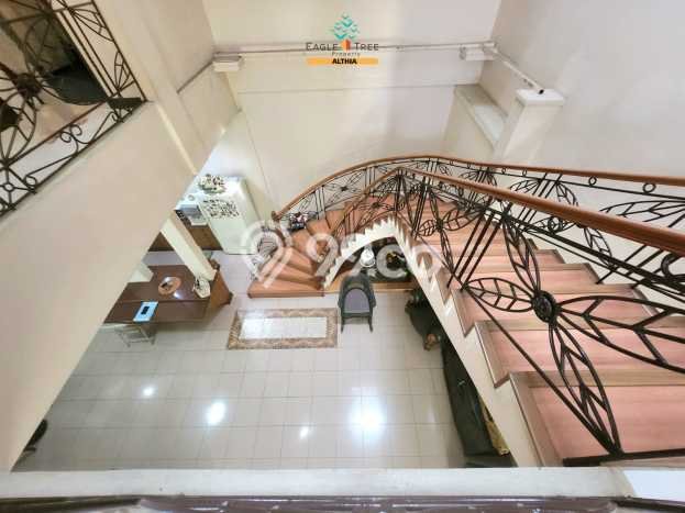 Jual Rumah Luas Elegan Dengan View Eksklusif di Pondok Ranji, Tangerang Selatan Jual Rumah Luas Elegan Dengan View Eksklusif di Pondok Ranji, Tangerang Selatan