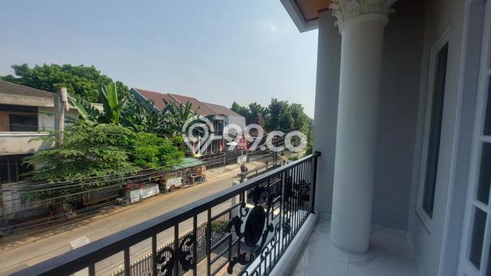 Jual Rumah Luas Elegan Dengan View Cantik di Cinere, Jakarta Selatan Jual Rumah Luas Elegan Dengan View Cantik di Cinere, Jakarta Selatan