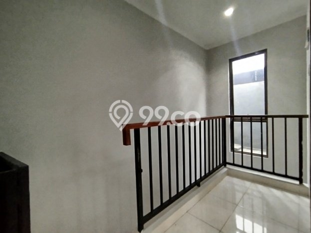 Rumah Minimalis 2 KT LT 56m2 di Graha Raya Rumah Minimalis 2 KT LT 56m2 di Graha Raya