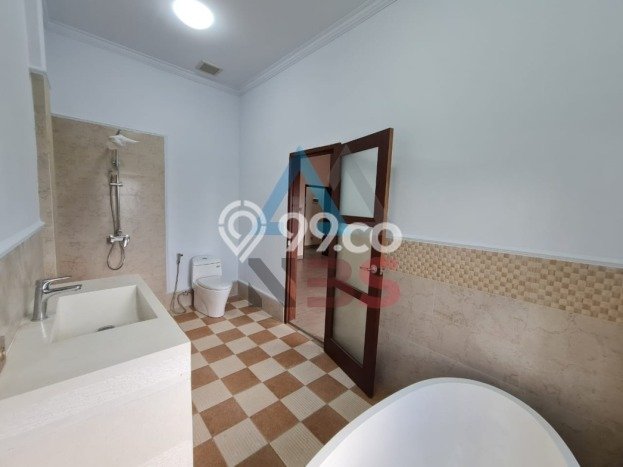 HARGA MENARIK! Vila di , Dimensi 315m2m², Area Strategis dengan akses mudah HARGA MENARIK! Vila di , Dimensi 315m2m², Area Strategis dengan akses mudah