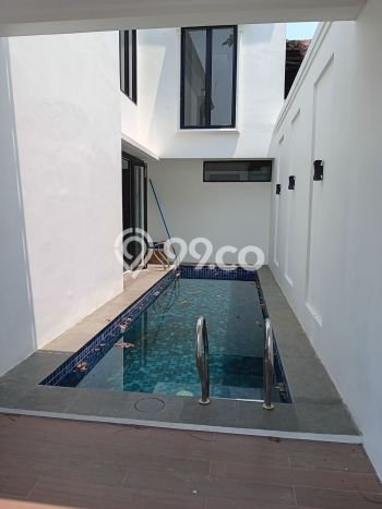 Jual Rumah Luas Elegan Dengan View Eksklusif di Sektor 9-Bintaro, Tangerang Selatan Jual Rumah Luas Elegan Dengan View Eksklusif di Sektor 9-Bintaro, Tangerang Selatan