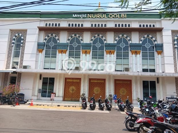 Jual Rumah Luas Elegan Dengan View Eksklusif di Sektor 9-Bintaro, Tangerang Selatan Jual Rumah Luas Elegan Dengan View Eksklusif di Sektor 9-Bintaro, Tangerang Selatan