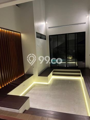 Rumah Luxury Modern Tanpa Renovasi di Bintaro Tangerang Selatan Rumah Luxury Modern Tanpa Renovasi di Bintaro Tangerang Selatan