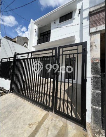 Dijual Rumah 3 Kamar Lokasi Ideal Bagus dan Strategis di BSD Dijual Rumah 3 Kamar Lokasi Ideal Bagus dan Strategis di BSD
