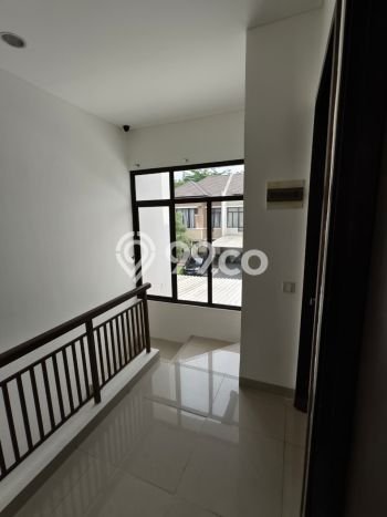 Sewa Rumah Harga Terjangkau di BSD Eminent Tangerang dengan 3 Kamar Tidur Sewa Rumah Harga Terjangkau di BSD Eminent Tangerang dengan 3 Kamar Tidur