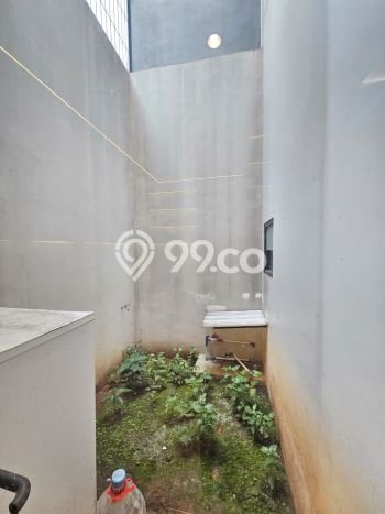 Jual Rumah Bagus Siap Huni LB 102m2 di Serpong, Tangerang Selatan Jual Rumah Bagus Siap Huni LB 102m2 di Serpong, Tangerang Selatan