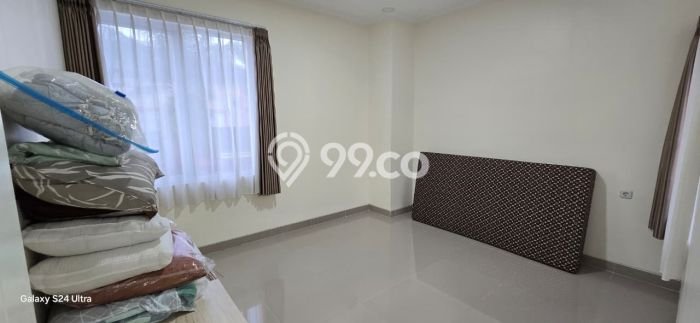 Jual Rumah Bagus Siap Huni LB 160m2 di Serpong, Tangerang Selatan Jual Rumah Bagus Siap Huni LB 160m2 di Serpong, Tangerang Selatan