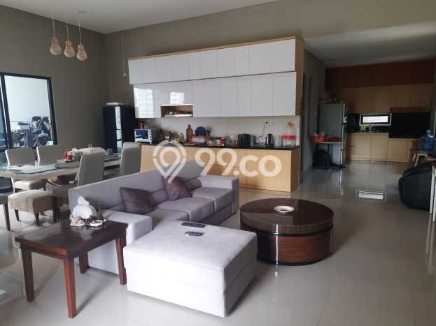 Jual Rumah Mewah Megah Dengan View Cantik di Setiabudi, Bandung Jual Rumah Mewah Megah Dengan View Cantik di Setiabudi, Bandung
