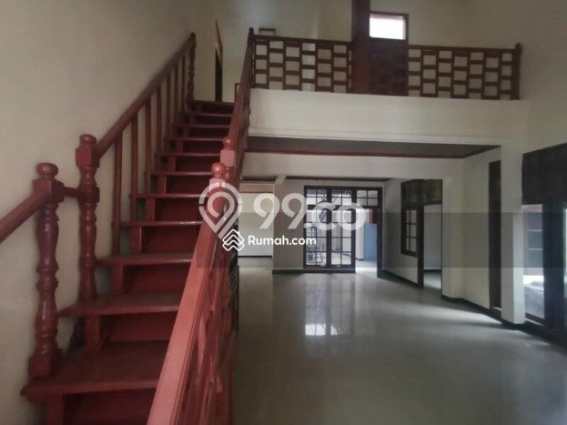 Rumah Mewah Dijual LT 260m2 di Antapani, Bandung Rumah Mewah Dijual LT 260m2 di Antapani, Bandung