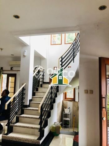 Rumah Eksklusif Dijual LT 241m2 di Coblong, Bandung Rumah Eksklusif Dijual LT 241m2 di Coblong, Bandung