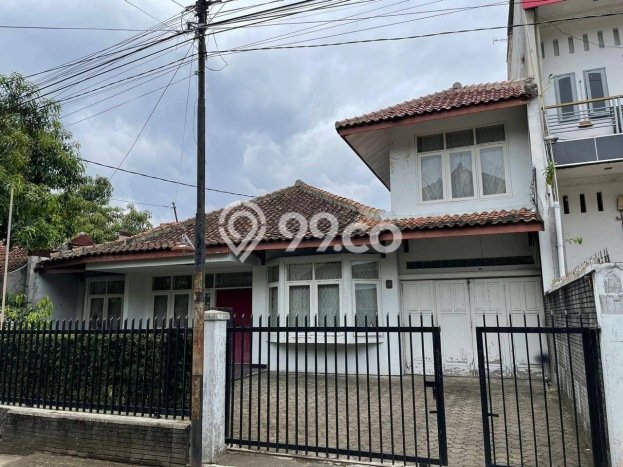 Rumah lokasi , Bandung, Luas 319m2m² LB 261m2m² Rumah lokasi , Bandung, Luas 319m2m² LB 261m2m²
