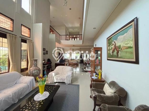 Jual Rumah Luas Elegan Dengan View Eksklusif di Cigadung, Bandung Jual Rumah Luas Elegan Dengan View Eksklusif di Cigadung, Bandung
