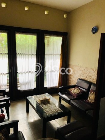Ready to Use! Premium House LT 310m2 Desain Modern di Buah Batu Ready to Use! Premium House LT 310m2 Desain Modern di Buah Batu