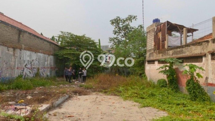 Tanah Dijual Lokasi Strategis di Tangerang Selatan dengan Luas 490m2 Tanah Dijual Lokasi Strategis di Tangerang Selatan dengan Luas 490m2