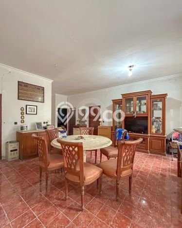 Jual Rumah Luas Megah Dengan View Eksklusif di Bintaro, Tangerang Selatan Jual Rumah Luas Megah Dengan View Eksklusif di Bintaro, Tangerang Selatan