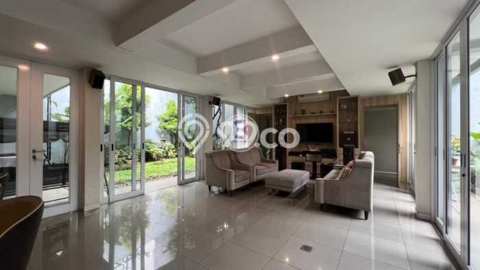 Ready to Use! Luxury House LT 372m2 Desain Elegan di Bintaro Ready to Use! Luxury House LT 372m2 Desain Elegan di Bintaro