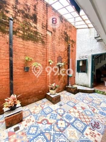 Dijual Rumah Luas Elegan Dengan View Eksklusif di Bintaro, Jakarta Selatan Dijual Rumah Luas Elegan Dengan View Eksklusif di Bintaro, Jakarta Selatan