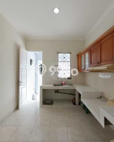 Rumah Luxury Modern Siap Huni di Sektor 9-Bintaro Tangerang Selatan Rumah Luxury Modern Siap Huni di Sektor 9-Bintaro Tangerang Selatan