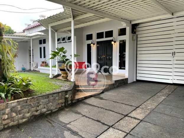 Dijual Rumah Luas Megah Dengan View Eksklusif di Sektor 1 - Bintaro, Jakarta Selatan Dijual Rumah Luas Megah Dengan View Eksklusif di Sektor 1 - Bintaro, Jakarta Selatan