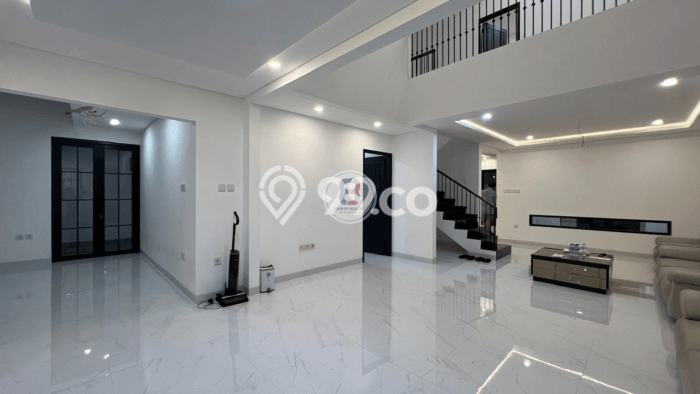 Jual Rumah Mewah Megah Dengan View Eksklusif di Sektor 9-Bintaro, Tangerang Selatan Jual Rumah Mewah Megah Dengan View Eksklusif di Sektor 9-Bintaro, Tangerang Selatan