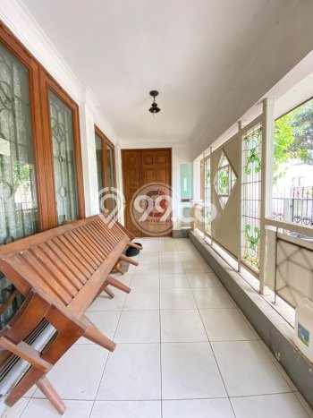 Ready to Use! Luxury House LT 180m2 Desain Modern di Bintaro Ready to Use! Luxury House LT 180m2 Desain Modern di Bintaro