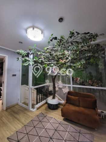 Dijual Rumah Mewah Megah Dengan View Eksklusif di Bintaro, Jakarta Selatan Dijual Rumah Mewah Megah Dengan View Eksklusif di Bintaro, Jakarta Selatan