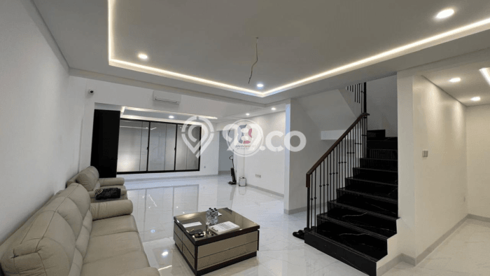 Jual Rumah Mewah Megah Dengan View Eksklusif di Sektor 9-Bintaro, Tangerang Selatan Jual Rumah Mewah Megah Dengan View Eksklusif di Sektor 9-Bintaro, Tangerang Selatan