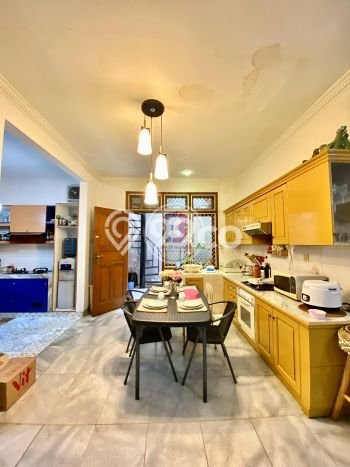 Dijual Rumah Luas Elegan Dengan View Eksklusif di Bintaro, Jakarta Selatan Dijual Rumah Luas Elegan Dengan View Eksklusif di Bintaro, Jakarta Selatan