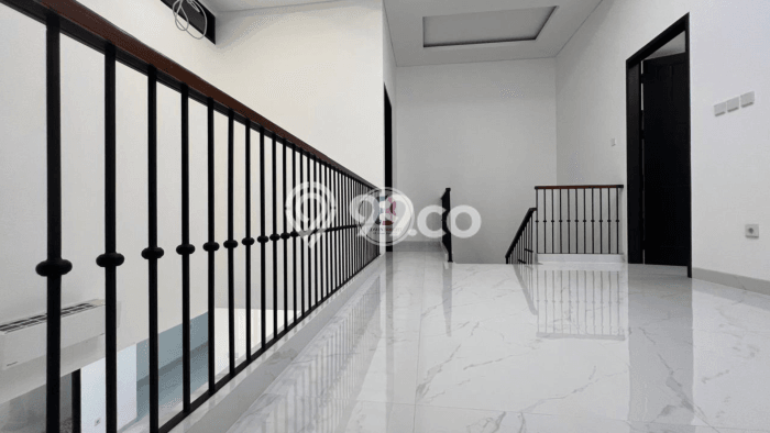 Jual Rumah Mewah Megah Dengan View Eksklusif di Sektor 9-Bintaro, Tangerang Selatan Jual Rumah Mewah Megah Dengan View Eksklusif di Sektor 9-Bintaro, Tangerang Selatan