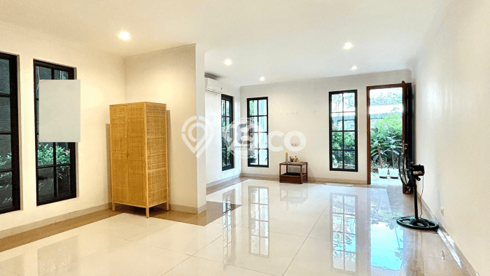 For Sale! Luxury House LT 310m2 Desain Modern di Sektor 9-Bintaro For Sale! Luxury House LT 310m2 Desain Modern di Sektor 9-Bintaro