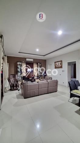 Hunian Mewah LB 250m2 Siap Pakai Desain Elegan di Bintaro, Jakarta Selatan Hunian Mewah LB 250m2 Siap Pakai Desain Elegan di Bintaro, Jakarta Selatan