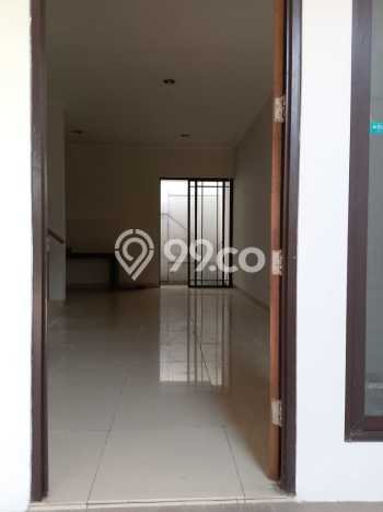 Jarang Ada! Rumah Sewa 3 Kamar Bagus Siap Huni Green Lake City Jarang Ada! Rumah Sewa 3 Kamar Bagus Siap Huni Green Lake City