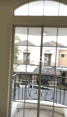 Rumah sewa siap pakai 3 KT di Green Lake City, Jakarta Barat Rumah sewa siap pakai 3 KT di Green Lake City, Jakarta Barat