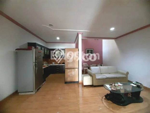 Rumah Modern 3 KT di Taman Kota Jakarta Barat Semi Furnished Rumah Modern 3 KT di Taman Kota Jakarta Barat Semi Furnished