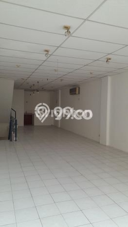 Untuk Dijual! Ruko di Fatmawati Jakarta Selatan LT 85m2 / LB 370m2 Kawasan Strategis Untuk Dijual! Ruko di Fatmawati Jakarta Selatan LT 85m2 / LB 370m2 Kawasan Strategis