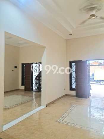 Sewa Rumah Harga Terjangkau di Jelambar Jakarta Barat Punya 6 Kamar Tidur Sewa Rumah Harga Terjangkau di Jelambar Jakarta Barat Punya 6 Kamar Tidur