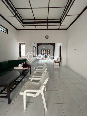 Lokasi strategis! Rumah siap huni disewakan di Klojen LB 500m2 Lokasi strategis! Rumah siap huni disewakan di Klojen LB 500m2