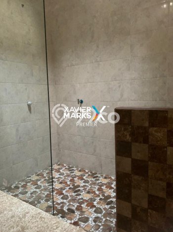 Rumah Disewakan Malang LT 300m2 LB 500m2 Kawasan Soekarno Hatta Rumah Disewakan Malang LT 300m2 LB 500m2 Kawasan Soekarno Hatta