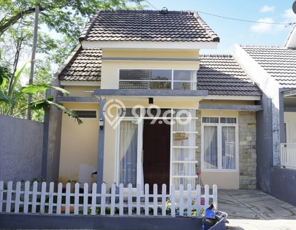 Dijual Rumah Strategis Bagus Punya 2 KT di Junrejo Batu SHM Dijual Rumah Strategis Bagus Punya 2 KT di Junrejo Batu SHM