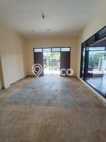 Lokasi terbaik! Rumah siap huni disewakan di Blimbing LB 300m2 Lokasi terbaik! Rumah siap huni disewakan di Blimbing LB 300m2