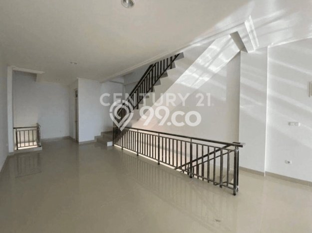 Ruko Disewa di Penjaringan, Jakarta Utara, LT 67m2 / LB 270m2 Ruko Disewa di Penjaringan, Jakarta Utara, LT 67m2 / LB 270m2