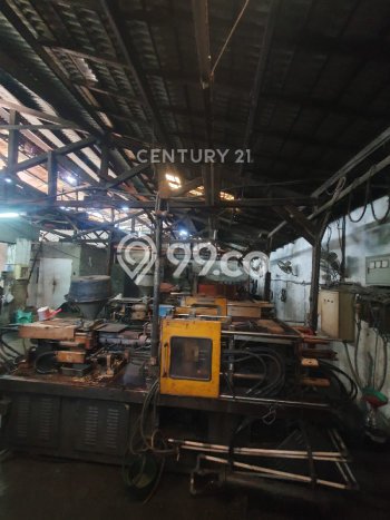 Gudang Disewa di Jakarta Barat dengan LB 300m2 Area Komersial Ramai Gudang Disewa di Jakarta Barat dengan LB 300m2 Area Komersial Ramai