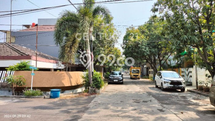Rumah Elit Modern Tanpa Renovasi di Pluit Jakarta Utara Rumah Elit Modern Tanpa Renovasi di Pluit Jakarta Utara