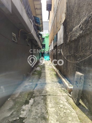 Rumah Strategis Minimalis Lb 300m2 di Penjaringan, Jakarta Utara Rumah Strategis Minimalis Lb 300m2 di Penjaringan, Jakarta Utara