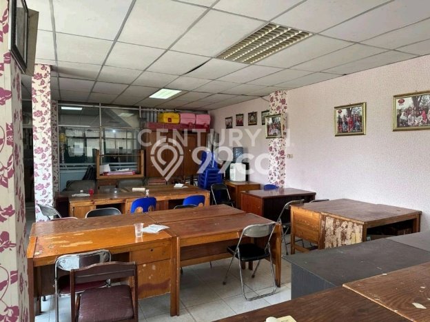 Unit Ruko Dijual di Jakarta Barat LT 99m2 & LB 262m2 Unit Ruko Dijual di Jakarta Barat LT 99m2 & LB 262m2