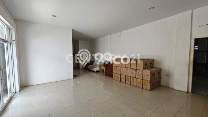 Pabrik Bagus Dijual LB 1200m2 Lokasi Strategis Jakarta Barat Area Cocok untuk Berbisnis Pabrik Bagus Dijual LB 1200m2 Lokasi Strategis Jakarta Barat Area Cocok untuk Berbisnis